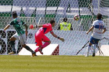 Lo mejor de la agónica igualdad de Wanderers ante la UC