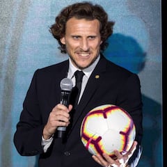 Forlán: "¿Falta de gol del Madrid? Se nota que no está Cristiano"