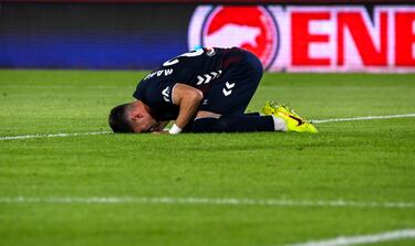 El Almería arrolla al principio, sestea al final y mete en un problema al Eibar