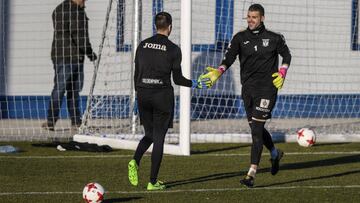 Los porteros del Legan&eacute;s, Jon Ander Sernates y &#039;Pichu&#039; Cu&eacute;llar.