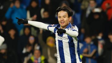 Take Kubo celebra un gol con la Real Sociedad.