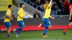 Curbelo celebra el gol que le dio la victoria a su equipo.