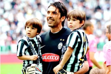 Buffon descoloca a Italia: ?su hijo elige Repblica Checa!