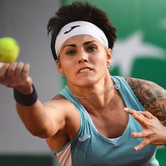 Pedro Martínez y Aliona Bolsova pasan en la previa de Australia