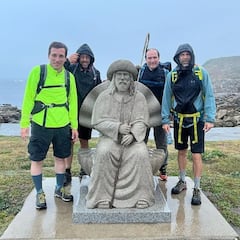El contratiempo de Martínez-Almeida durante el Camino de Santiago
