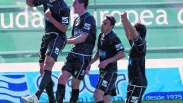 <b>ESCALERA HACIA EL ASCENSO. </b>El Xerez volvió a sumar tres puntos y encarrila su ascenso a Primera a costa del Córdoba.