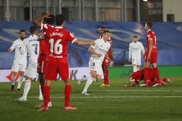 Diego Carlos, en el minuto 93 y en propia puerta, marcó el definitivo 2-2.