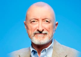 Arturo Pérez-Reverte, escritor: “¿Cómo te atreves a moverte sin saber las reglas del ajedrez?”