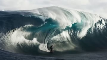 Pearl Moon: olas peligrosas, rocas fatales, piernas partidas y sesiones perfectas