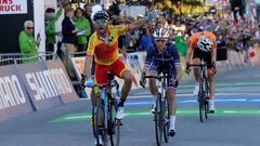 Cycling - UCI Road Cycling World Championships - Innsbruck-Tirol, Austria - September 30, 2018  Spain&#039;s Alejandro Valverde celebrates as he wins the Men&#039;s Elite Road Race  REUTERS/Heinz-Peter Bader