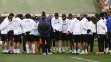 Seis canteranos se entrenan a las órdenes de Pizzi