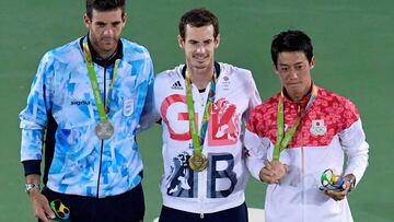 Murray gana a Del Potro y hace historia con su doblete