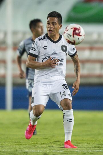 El canterano de Pumas regresó al máximo circuito después de deambular en el Ascenso MX con Venados, Alebrijes y recientemente Atlante. El volante por derecha ha lucido en los cinco juegos, en tres de ellos como titular.