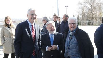 10/02/23 INAGURACION EXPOSICION FOTOGRAFICA 25 ANIVERSARIO ESTADIO BUTARQUE DE LEGANES CON LOS PRESIDENTES JEFF LUHNOW MARIA VICTORIA`PAVON Y JESUS POLO Y LOS ALCALDES SANTIAGO LLORENTE Y JOSE LUIS PEREZ RAEZ

