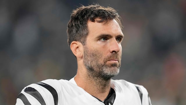 While Aaron Rodgers ranks as the oldest NFL quarterback this season, he’s not the oldest QB in NFL history yet.