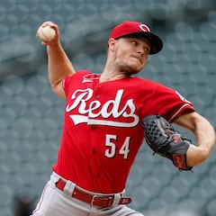 El pitcher Sonny Gray y los St. Louis Cardinals acuerdan un contrato de 75 millones de dólares