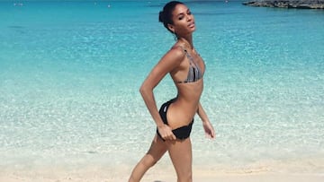 Lo que Joan Smalls no enseña en la playa de las Bahamas