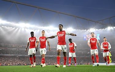 El Arsenal sacó otra perla de la cantera este año. Lewis-Skelly se hizo dueño del lateral izquierdo del equipo inglés. 
En esta campaña disputó 39 partidos oficiales, marcando un gol y dando dos asistencias. También ha tenido un ascenso meteórico en la selección inglesa: tras pasar por varias categorías juveniles, el 21 de marzo de 2025, se estrenó con la absoluta en el inicio de la clasificación para el Mundial 2026 ante Albania y marcó su primer gol como internacional.