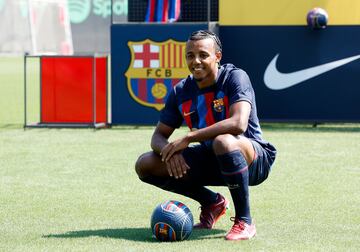 Presentación de Jules Koundé como nuevo jugador del Barcelona.