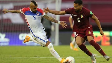 Chile se aferra a la vida después de obtener un importante triunfo en casa ante Paraguay, pero ahora debe vencer a Venezuela en Santiago este jueves.