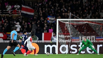 A pesar del doblete tempranero de Folarin Balogun, el PSG supo venir de atrás y consiguieron ganar la ida 3-2. Turno de pisar París para buscar el boleto a octavos de final de Champions League. (Photo by FREDERIC DIDES / AFP)