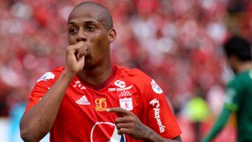 América con botín total en Bogotá: goleada y aplausos