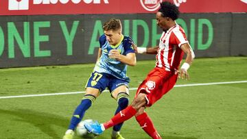 El Almería disputa el duelo de Playoff ante el Girona.