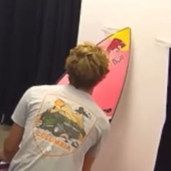 Jamie O’Brien caza a un joven robando en su escuela de surf