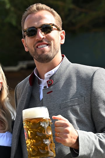 Harry Kane durante la fiesta del Oktoberfest celebrado en Munich.