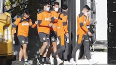 "La solución pasa por defender mejor, el DNI valencianista y que jueguen los más implicados"