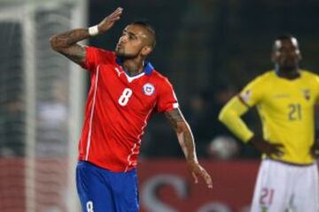 Arturo Vidal celebra su gol ante Ecuador. El primero de Chile en Copa América.