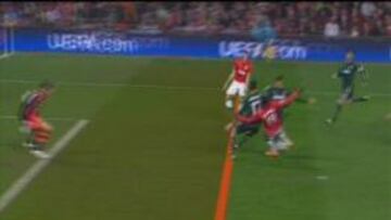 Van Persie estaba en fuera de juego en el 1-0 como demuestra Liberovisión.