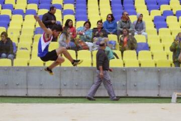 Isidora Jiménez, Roberto Etcheverría y Enzo Yáñez fueron algunos de los campeones nacionales y deportistas de primer nivel que dieron vida al Campeonato de Atletismo de Verano 2016, que además sirvió para el estreno de la nueva pista del remozado estadio Ester Roa Rebolledo.