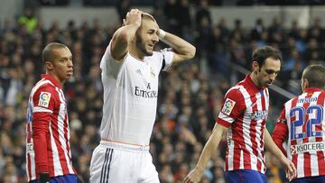 Benzema, durante un partido contra el Atlético.