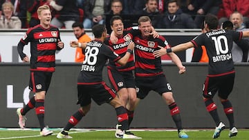 Chicharito continurá con el Bayer Leverkusen