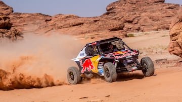 Al Henakiyah (Saudi Arabia), 06/01/2024.- Spanish driver Cristina Gutierrez Herrero of Red Bull Off-Road JR Team USA by BFG in action during Stage 1 of the 2024 Rally Dakar, from Alula to Al Henakiyah, Saudi Arabia, 06 January 2024. (Arabia Saudita) EFE/EPA/Aaron Wishart
