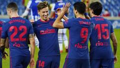 Los jugadores del Atl&eacute;tico celebran el gol de Llorente.