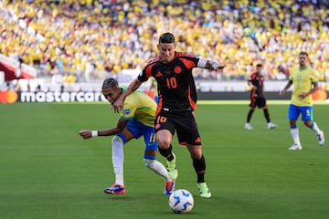 La Selección Colombia y la Selección de Brasil igualaron 1-1 en el cierre del Grupo D de la Copa América, gracias a las anotaciones de Rapinha y Daniel Muñoz.