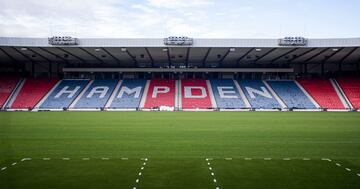 Hampden Park está situado en Glasgow (Escocia) con una capacidad de 52. 500 espectadores. Es es escenario habitual de las eliminatorias de la Copa de Escocia y de la Copa de la Liga de Escocia.