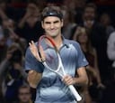 Federer gana y logra el pase para el Torneo de Maestros