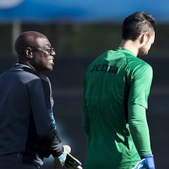 Diego López persigue el récord de imbatibilidad en Segunda