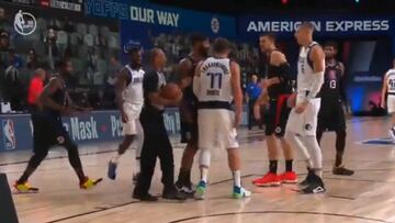 Un veterano amedrenta a Doncic y entonces aparece Porzingis al rescate