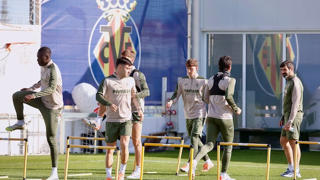 El de amarillo es el rival