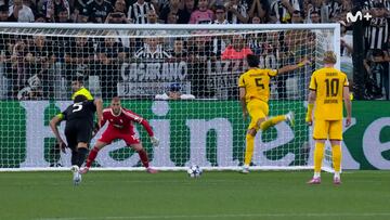 Te pegas con tu compañero por lanzarlo y lo tiras así delante de los ultras de la Juve: ¡mucho valor!