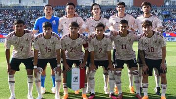 Jugadores de la Selección Mexicana sub 23 en el torneo Maurice Revello.