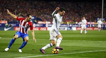 Isco stalling on new Real Madrid deal over playing time