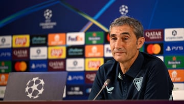Athletic Bilbao's Spanish coach Ernesto Valverde gives a press conference on the eve of the UEFA Champions League first round day 1 football match between Athletic Club Bilbao and Arsenal at the San Mames stadium in Bilbao on September 15, 2025. (Photo by ANDER GILLENEA / AFP)
