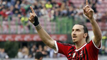 Ibrahimovic celebra un gol con el Milán.