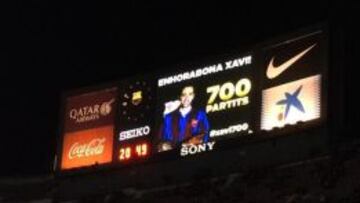 El Barça hizo un homenaje a Xavi por sus 700 partidos