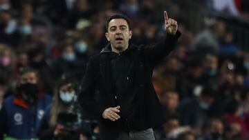 Xavi Hernández durante el partido contra el Espanyol.